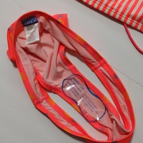 NWT Coco Rave Two Piece Swimwear Swimsuit Bikini Set XS/S 30/32C $110 - Picture 12 of 15